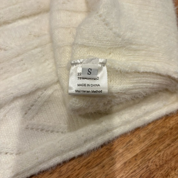 Cream Sweater Dress - Size Small - Never worn - Picture 5 of 5